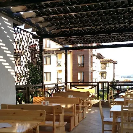 Saint Nicholas Aparthotel Chernomorets