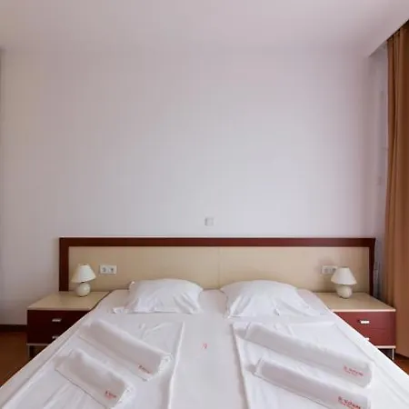 Saint Nicholas Aparthotel 4*